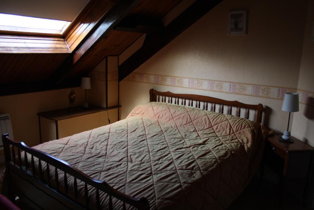 Chambre D'Hotes Les Chenes Chaptelat Camera foto